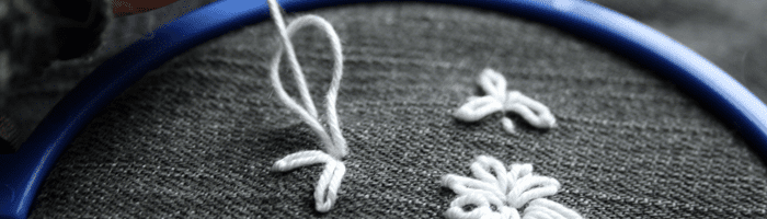 Embroidery: the lazy daisy