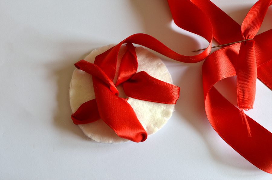 How to make an oversized ribbon rose | #embroidery #accessories