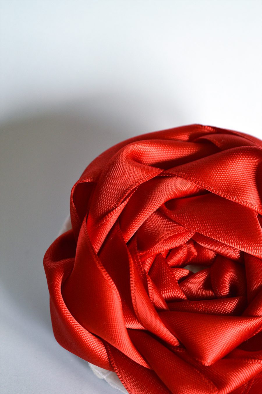 How to make an oversized ribbon rose | #embroidery #accessories