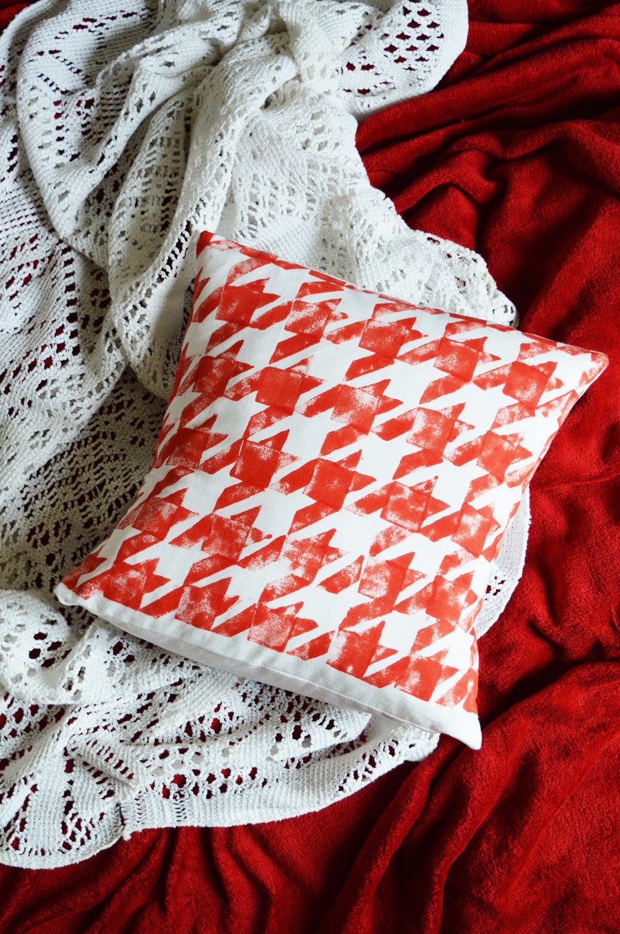 DIY houndstooth tutorial #stamping #fabric #sewing craftingfingers.co.uk