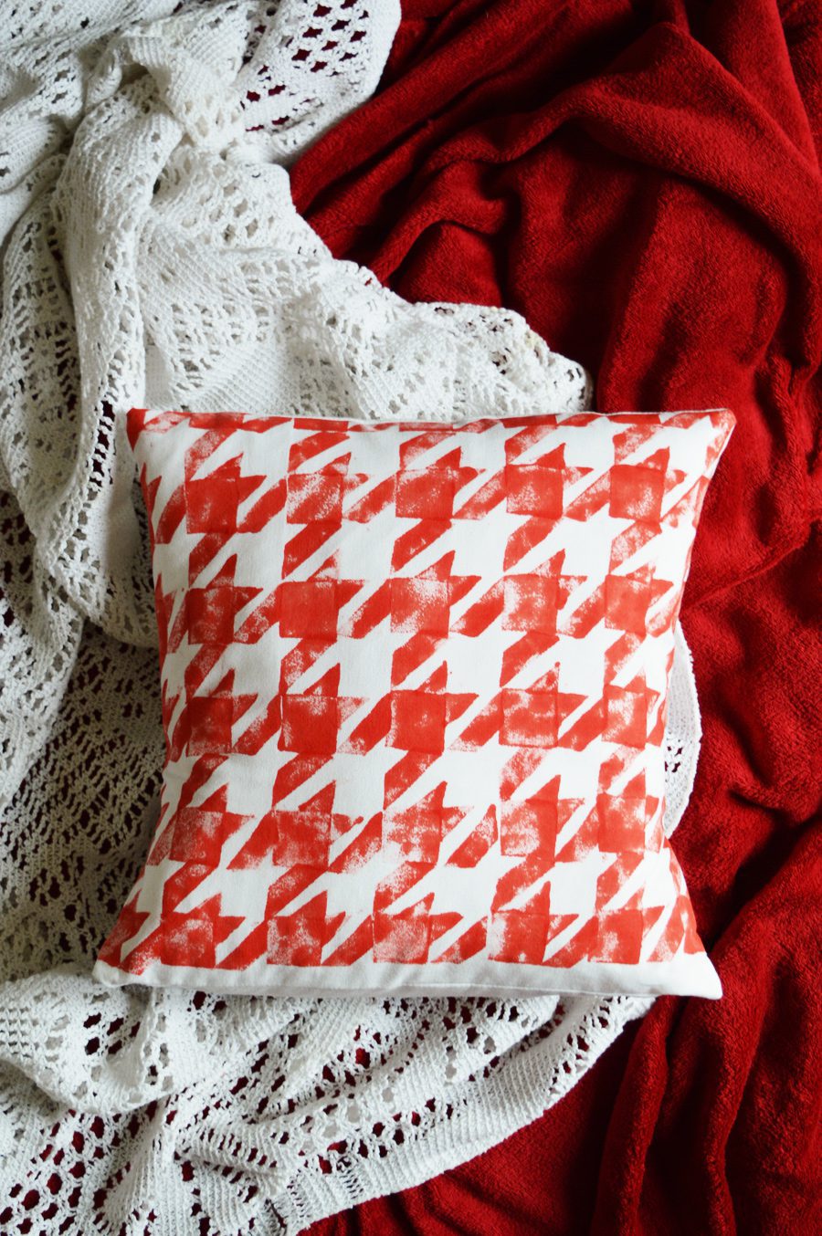 DIY houndstooth tutorial #stamping #fabric #sewing craftingfingers.co.uk