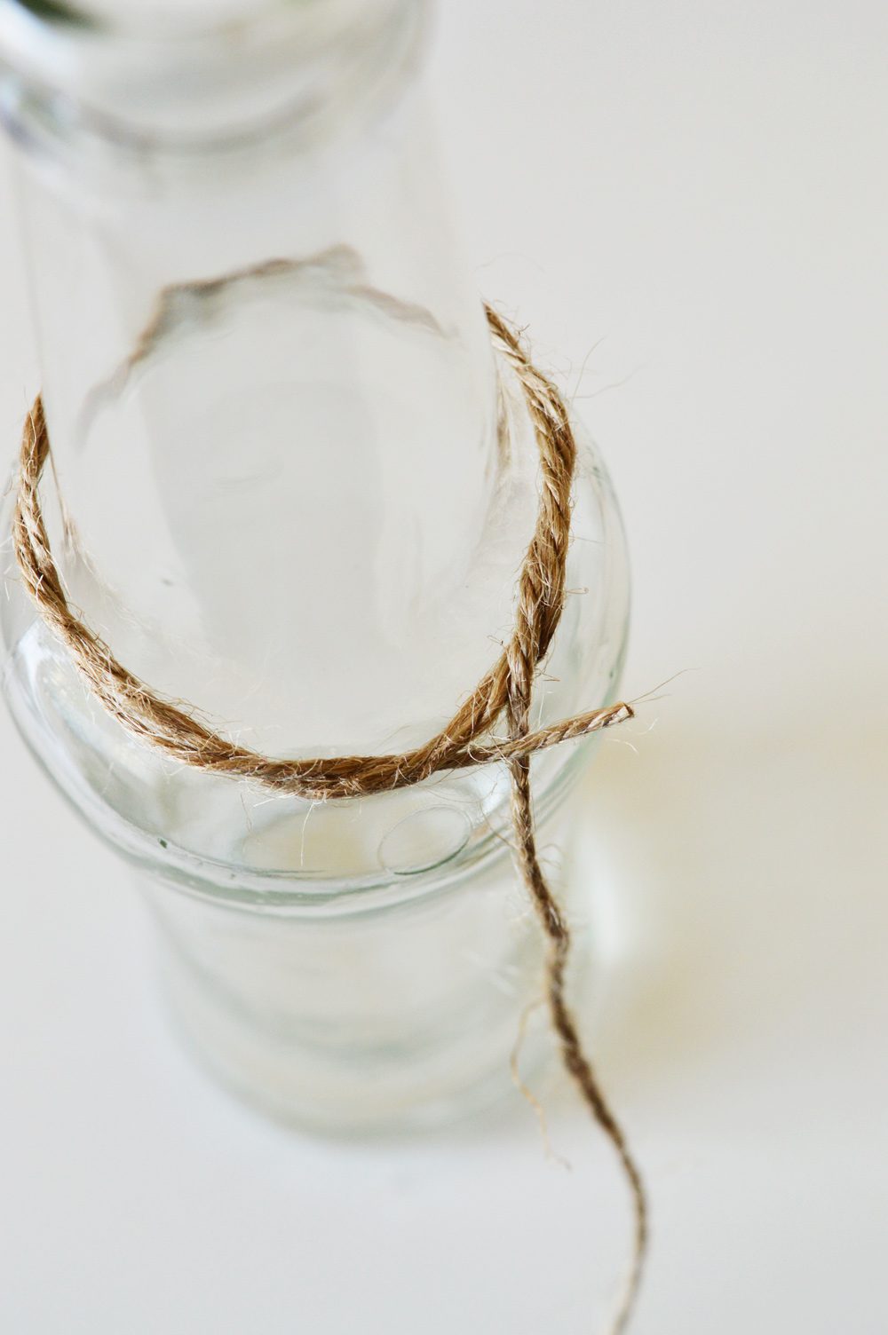 Knotted macrame bottle vases #DIY #macrame 