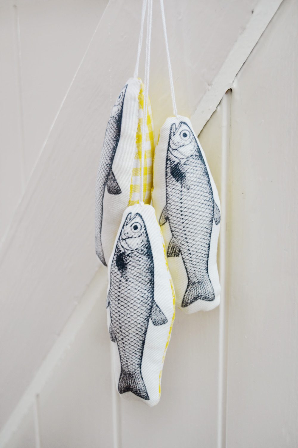 DIY hanging fish decoration #sewing tutorial